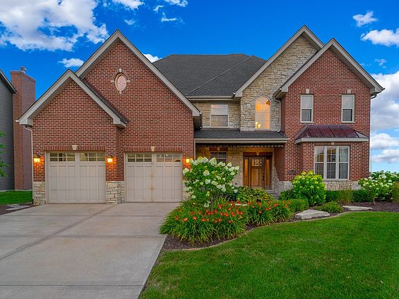 2nd image of 25517 W Prairiewood Ln