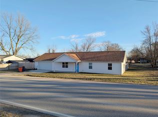 912 Franklin Ave, Greenville, IL 62246