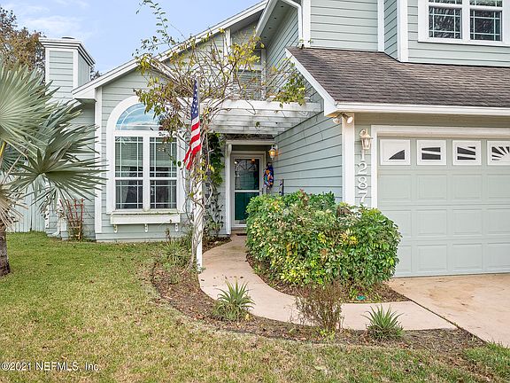 2nd image of 12877 Daybreak Ct E