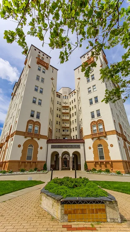 400 Deal Lake Dr Penthouse 2B photo 1