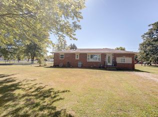 704 N Sawyer, Wilsonville, IL 62093