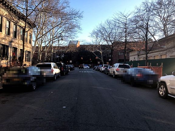 4th image of 411A Stuyvesant Ave
