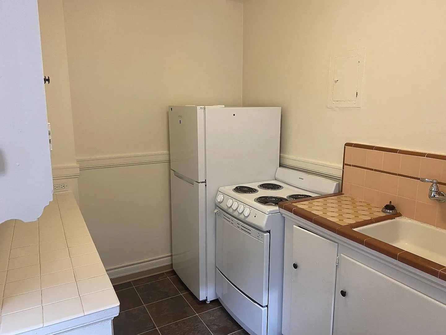 The Davenport Apartments — Photo 2