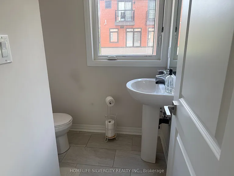 2 Willow St #61 — Photo 8