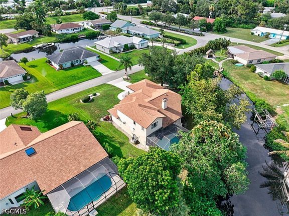 5th image of 6090 Anchorline Ct