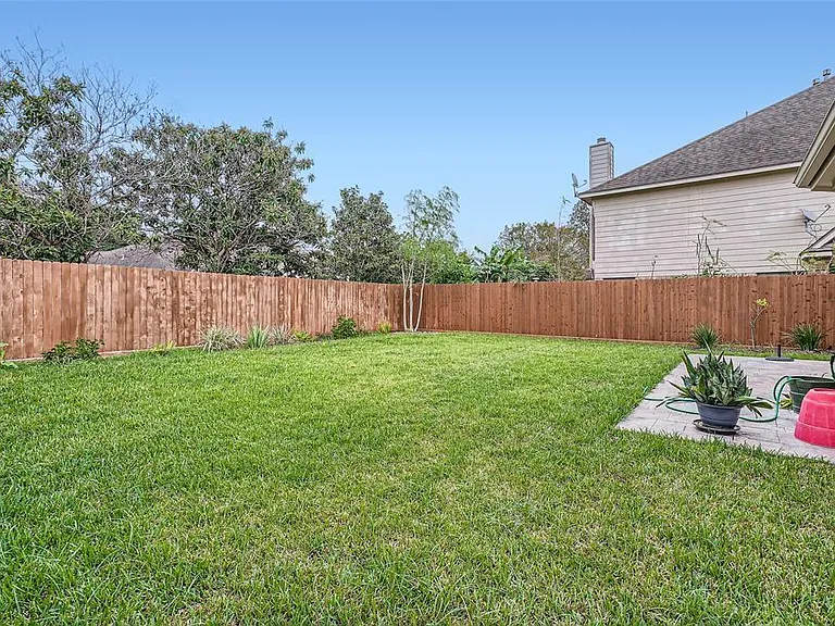 3810 Breaker Ct — Photo 29