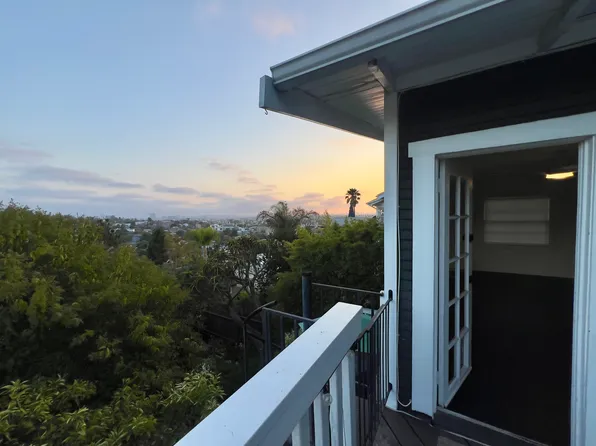 3906 Sunset Dr, Los Angeles, CA 90027