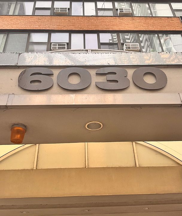 2nd image of 6030 N Sheridan Rd APT 1710