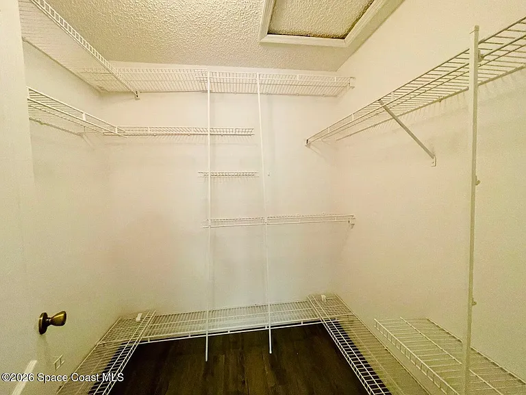 670 Elmont St NW — Photo 9