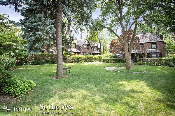 Rented by Terrace Sotheby's International Realty | media 34