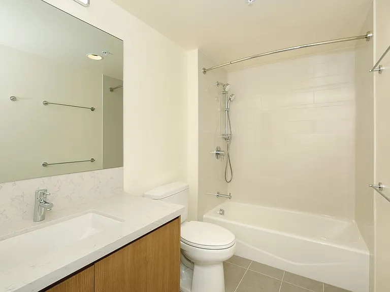 1391 Kapiolani Blvd #2409 — Photo 9