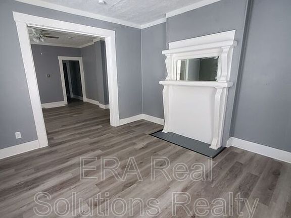 3rd image of 320 Stanaford Pl