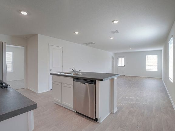4th image of 158 Alkali Dr