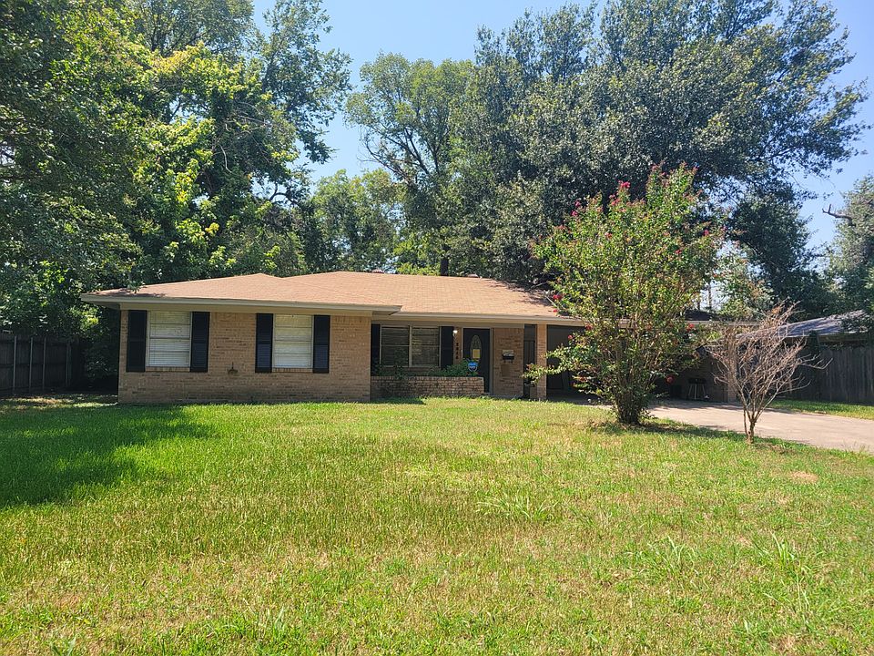 1st image of 2016 Fairfax Dr