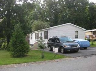 404 Mountain Village Dr, Macungie, PA