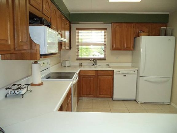 5th image of 5218 Woodcrest Ct