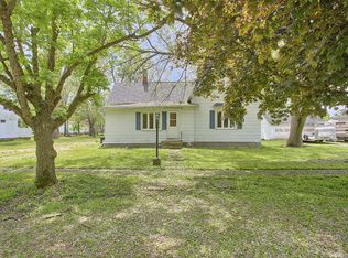 405 4th St, Ivesdale, IL