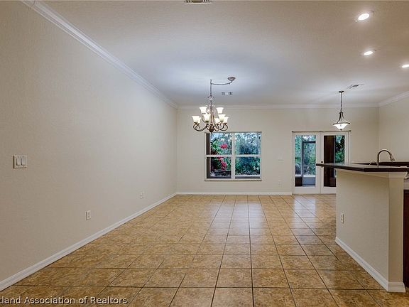 4th image of 1701 Marigold Ave