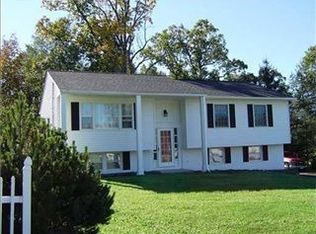 91 Barnes Rd, Washingtonville, NY 10992