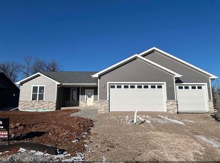 N9257 Breese Way, Appleton, WI 54913