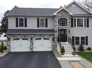 4240 Nicholas St, Easton, PA 18045