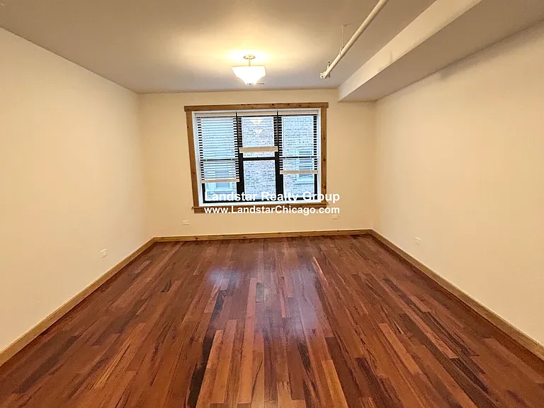 4611 S Ellis Ave #213 — Photo 4