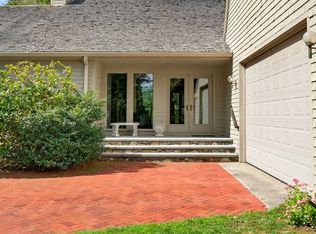 923 Drift Rd, Westport, MA 02790