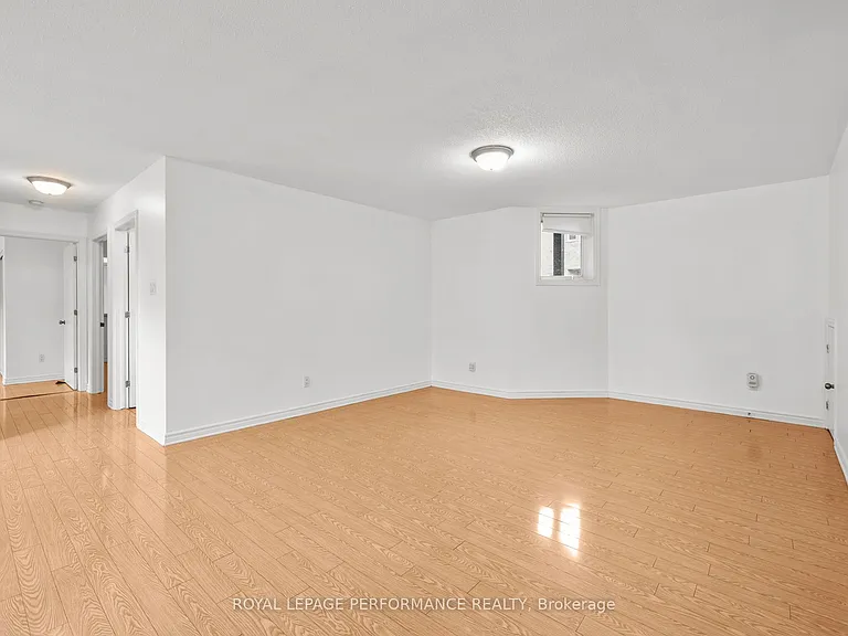 41 Main St #8 — Photo 9