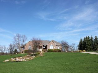 2388 Meadow Ct, Addison Twp, MI 48367