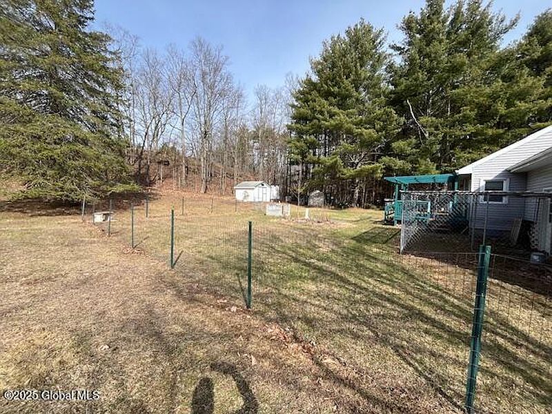 5th image of 629 Valley Road