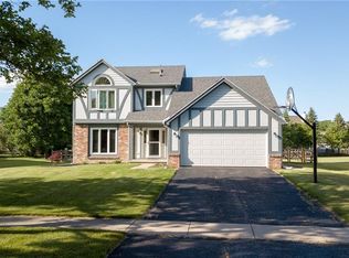 653 Deer Run, Perrysburg, OH 43551