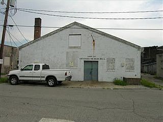 3rd image of 221 N Main St