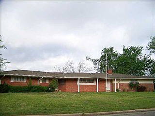 1st image of 716 NW 36th St