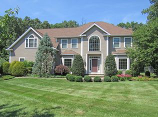 162 Beardsley Rd, Shelton, CT 06484