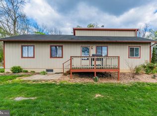 1084 Dianne Dr, Waynesboro, PA 17268