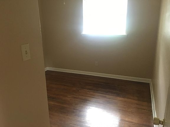 5th image of 705 Annelle St