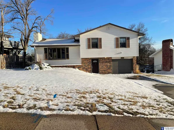 9415 Jaynes St, Omaha, NE 68134