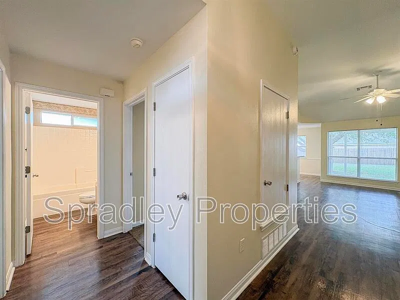 Briar Crest — Photo 3