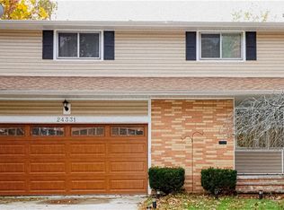 24331 Oakhill Dr, Euclid, OH 44117