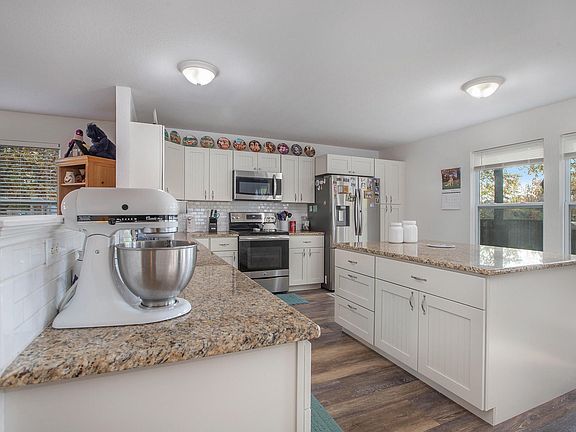 4th image of 4639 Salzburg Cir