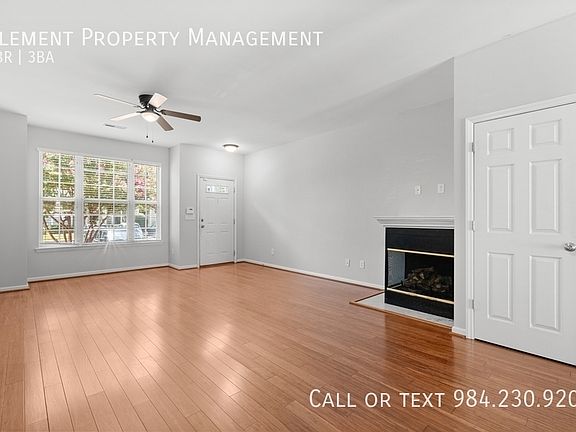 3rd image of 5712 Clearbay Ln #1