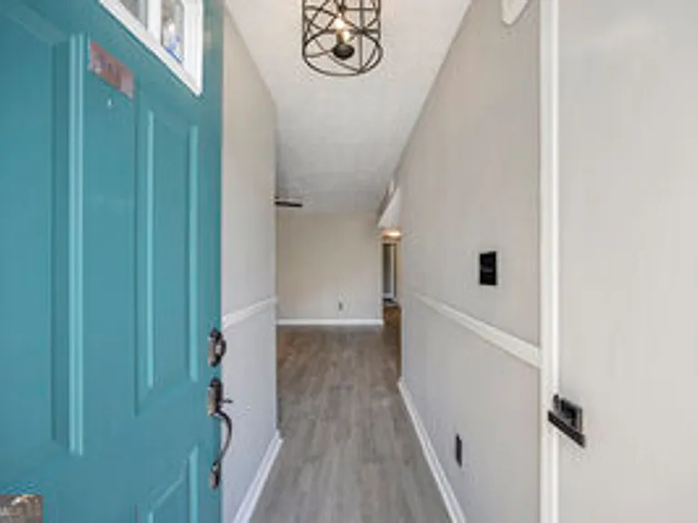 9432 Cypress Ln — Photo 4