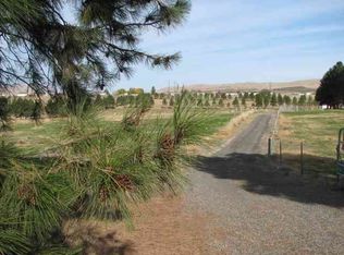 24104 E Kennedy Rd NE, Benton City, WA 99320