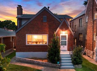 3621 Watson Rd, Saint Louis, MO 63109
