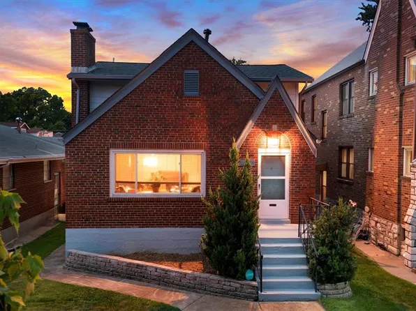 3621 Watson Rd, Saint Louis, MO 63109