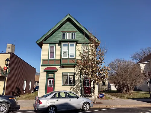 750 Main St Photo 1