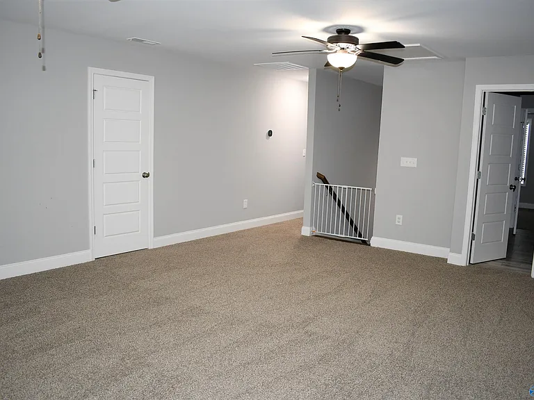 11 Burke Ave — Photo 33