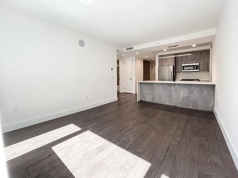 145 Madison Ave #14B — Photo 5