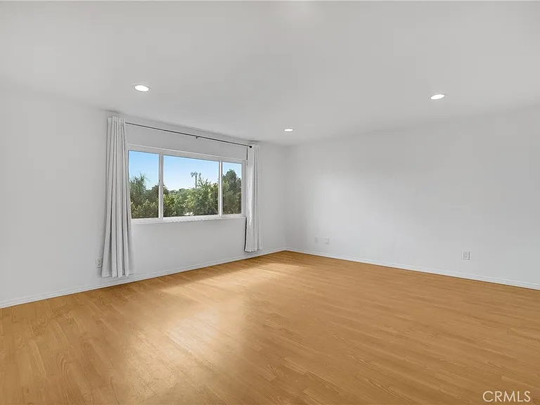 76 Millbrook — Photo 18