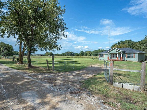 3rd image of 705 Vz County Road 1107